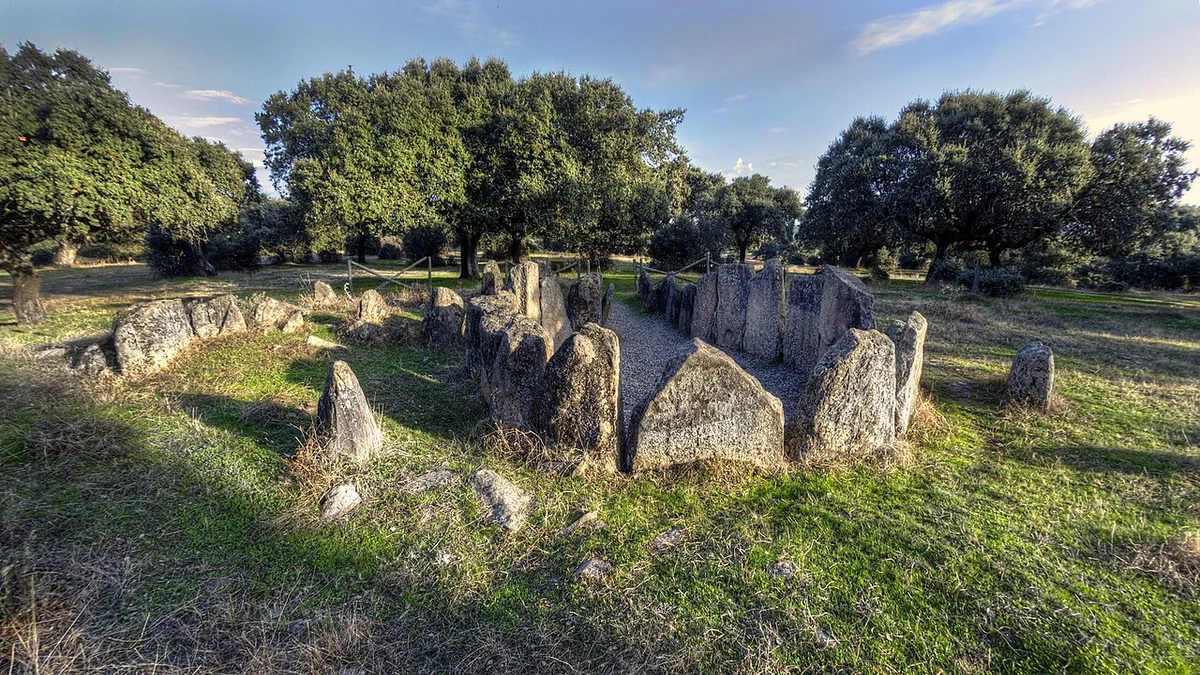 Los Dólmenes de Montehermoso: El Tesoro Megalítico que Reescribe la Prehistoria en el Valle del Alagón