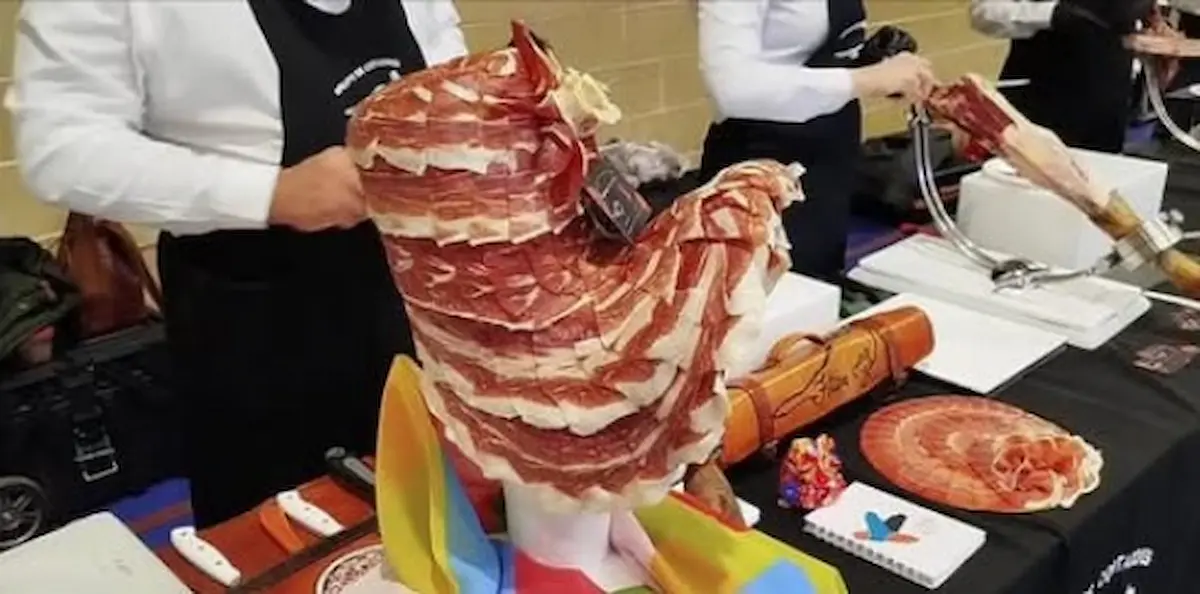 La Gorra Gastronómica en Montehermoso: Un Evento Solidario Inolvidable